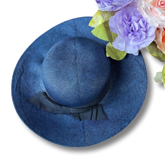 Vintage Brimmed Hat Finely Woven in Navy Blue with a Black Grosgrain Ribbon Bow - Picture 5 of 5